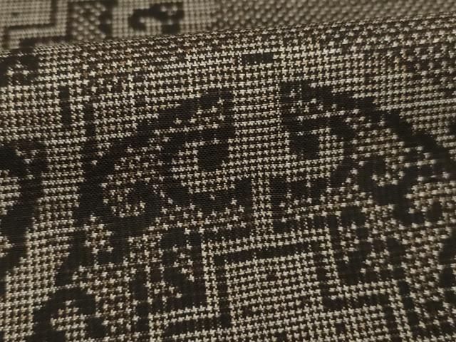  平和屋着物 本場大島紬 純泥染 手織り 一元7マルキ 唐草丸文 たかし紬謹製 証紙付き 正絹 ck 紬 着物