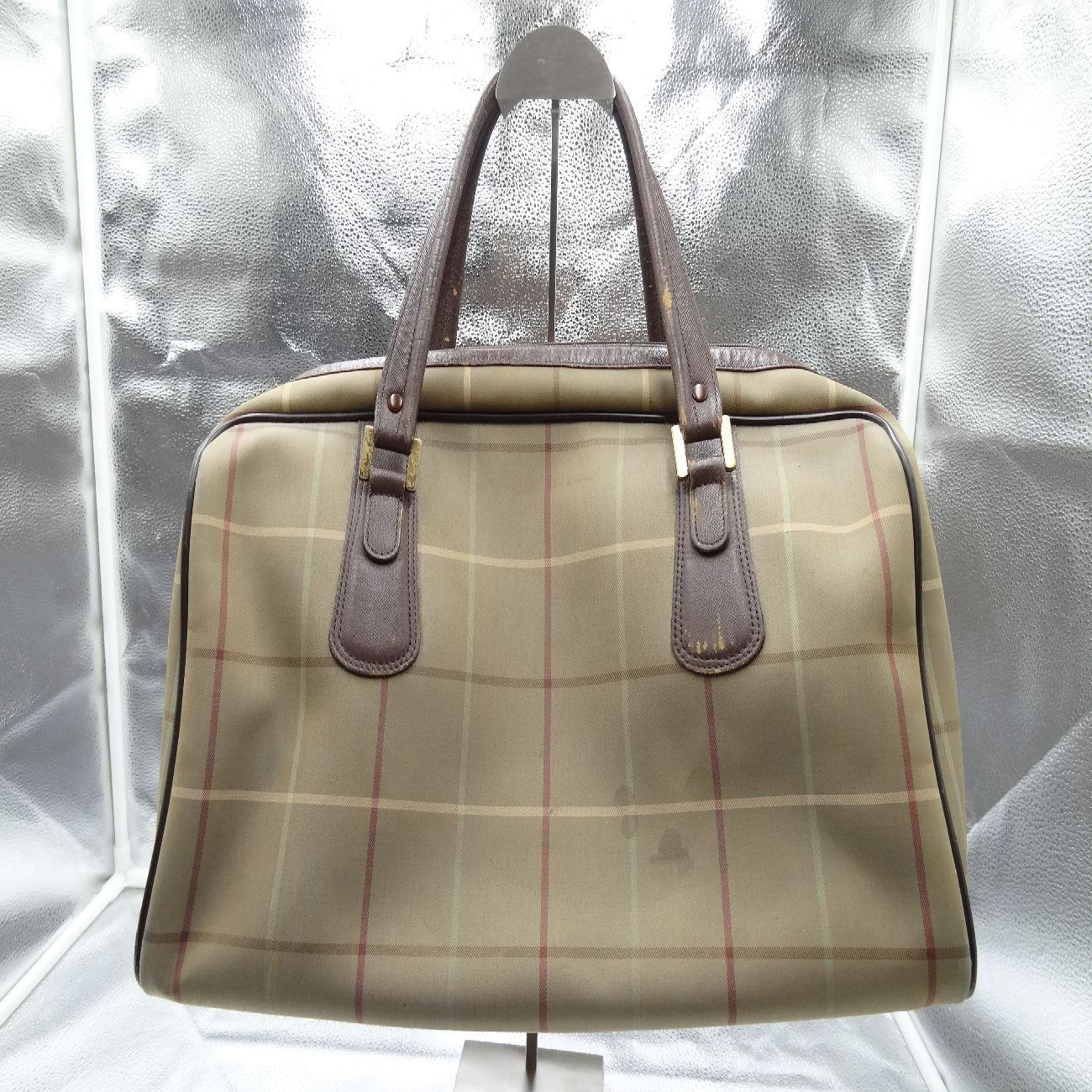 バーバリー BURBERRY タマムシ色 ボストンバッグ カーキ ノバチェック 