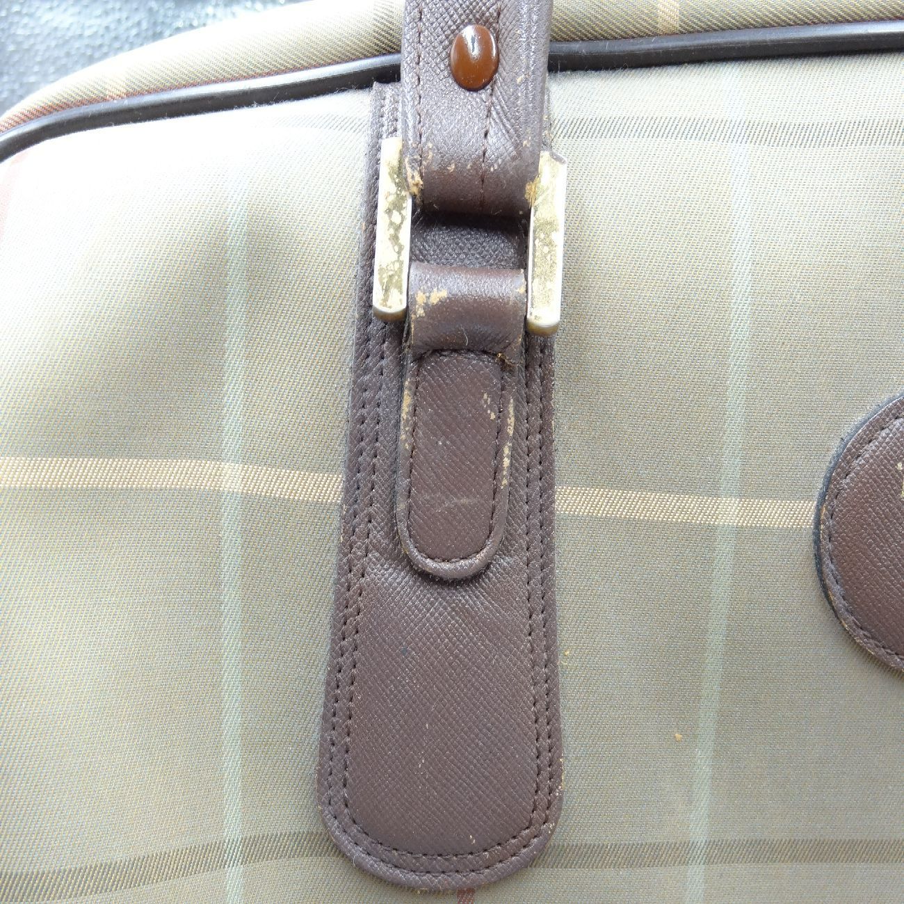 バーバリー BURBERRY タマムシ色 ボストンバッグ カーキ ノバチェック 