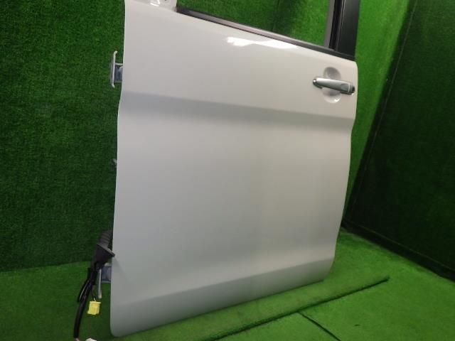 タント DBA-LA600S 左FドアASSY W24 白パール 67002-B2350 9175 ****を
