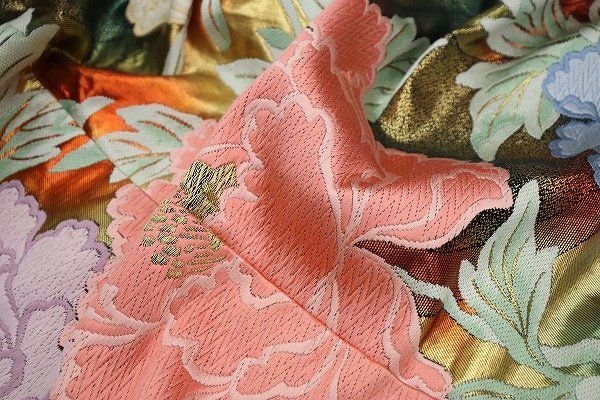  色打掛 牡丹 玉虫色 グラデーション 上品 高貴 正絹 b 5108 白無垢 色打掛 着物