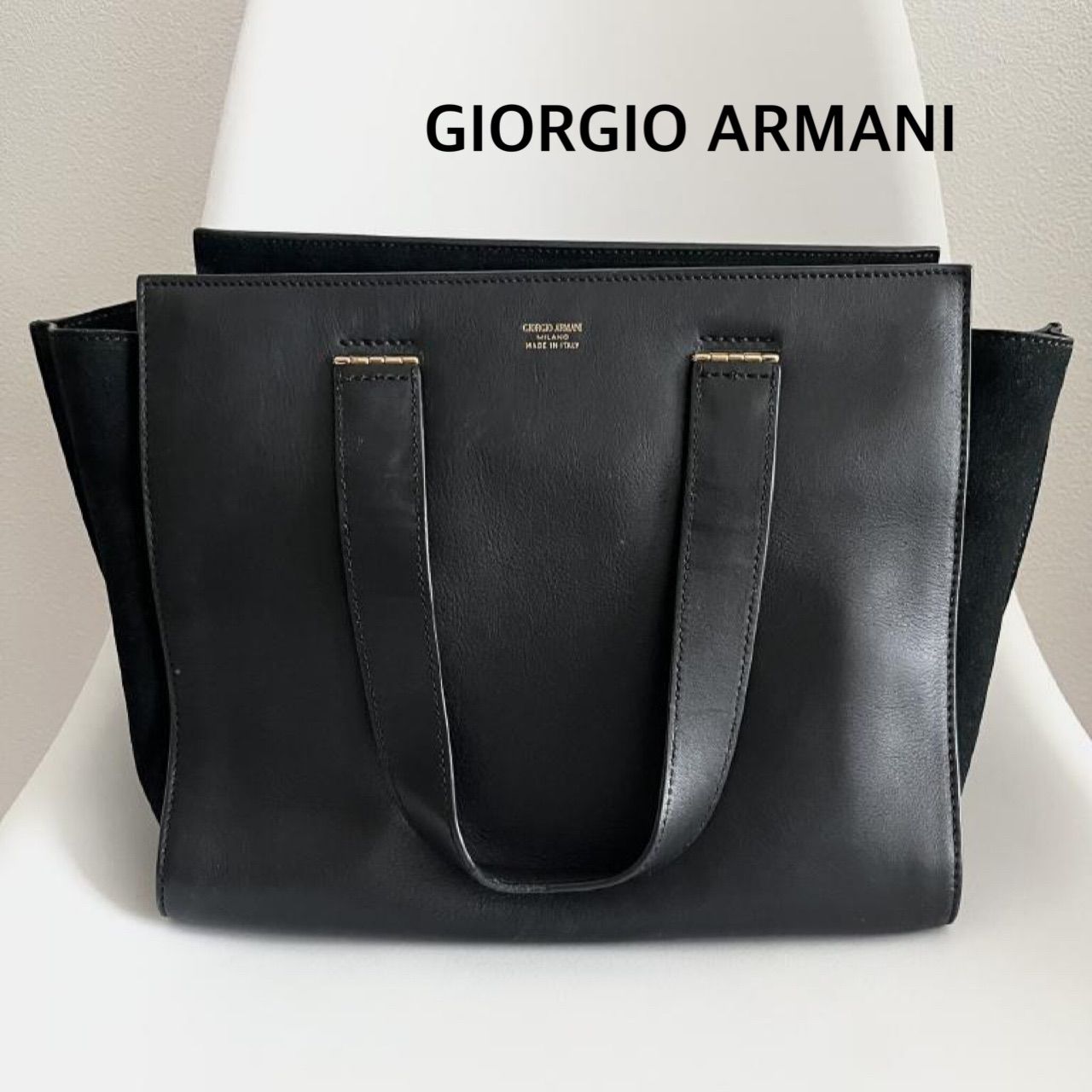 GIORGIO ARMANI　ジョルジオアルマーニ　バッグ　ブラック　お出掛け 無地　大人　キレイめ　シンプル　送料込み　6460666