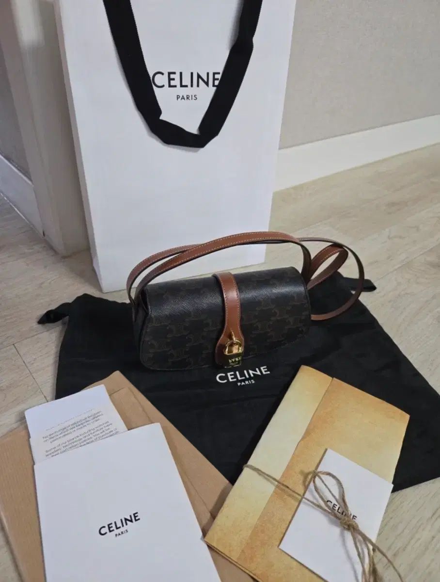Celine セリーヌ タブ クラッチバッグ