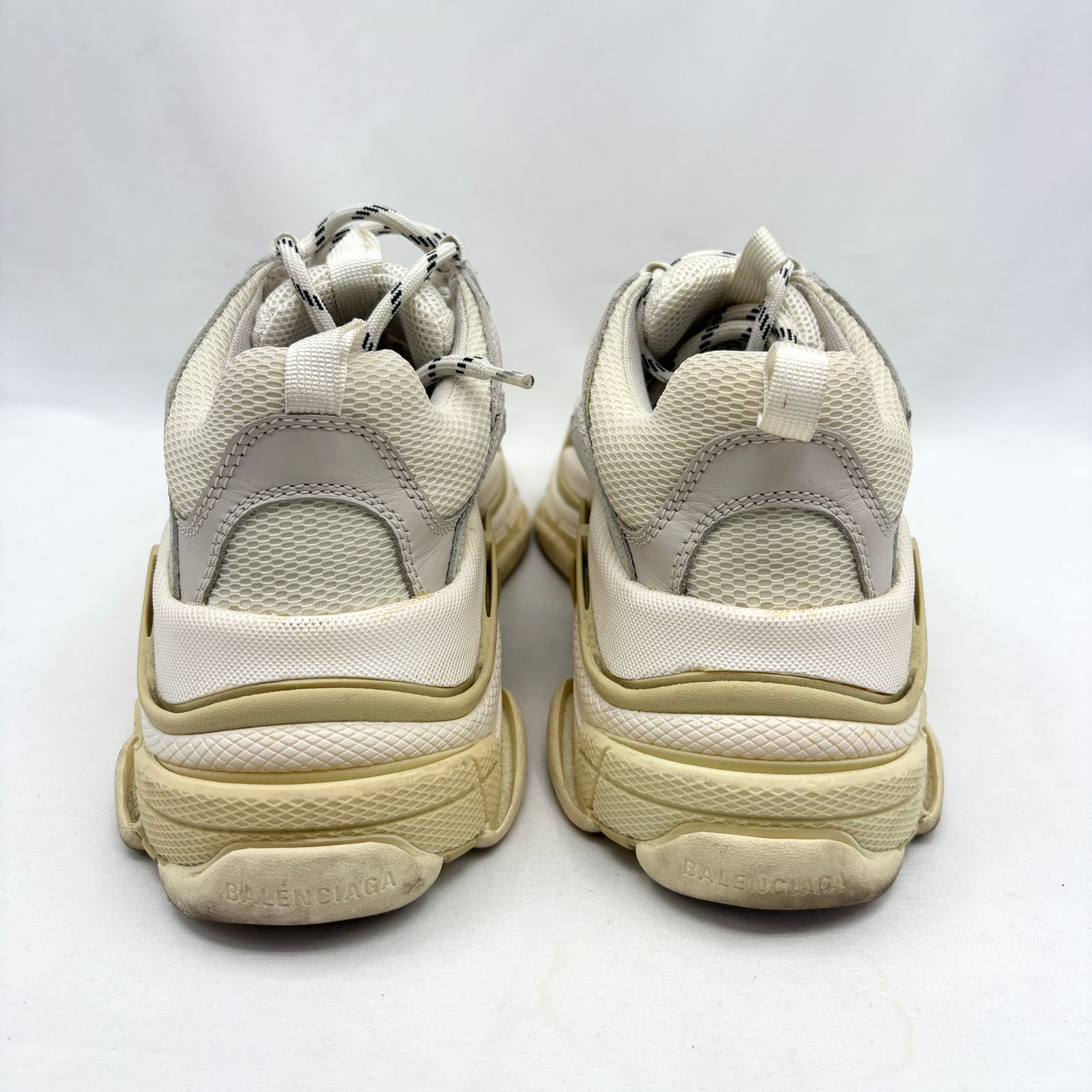 BALENCIAGA バレンシアガ TRIPLE S トリプルエス スニーカー ホワイト