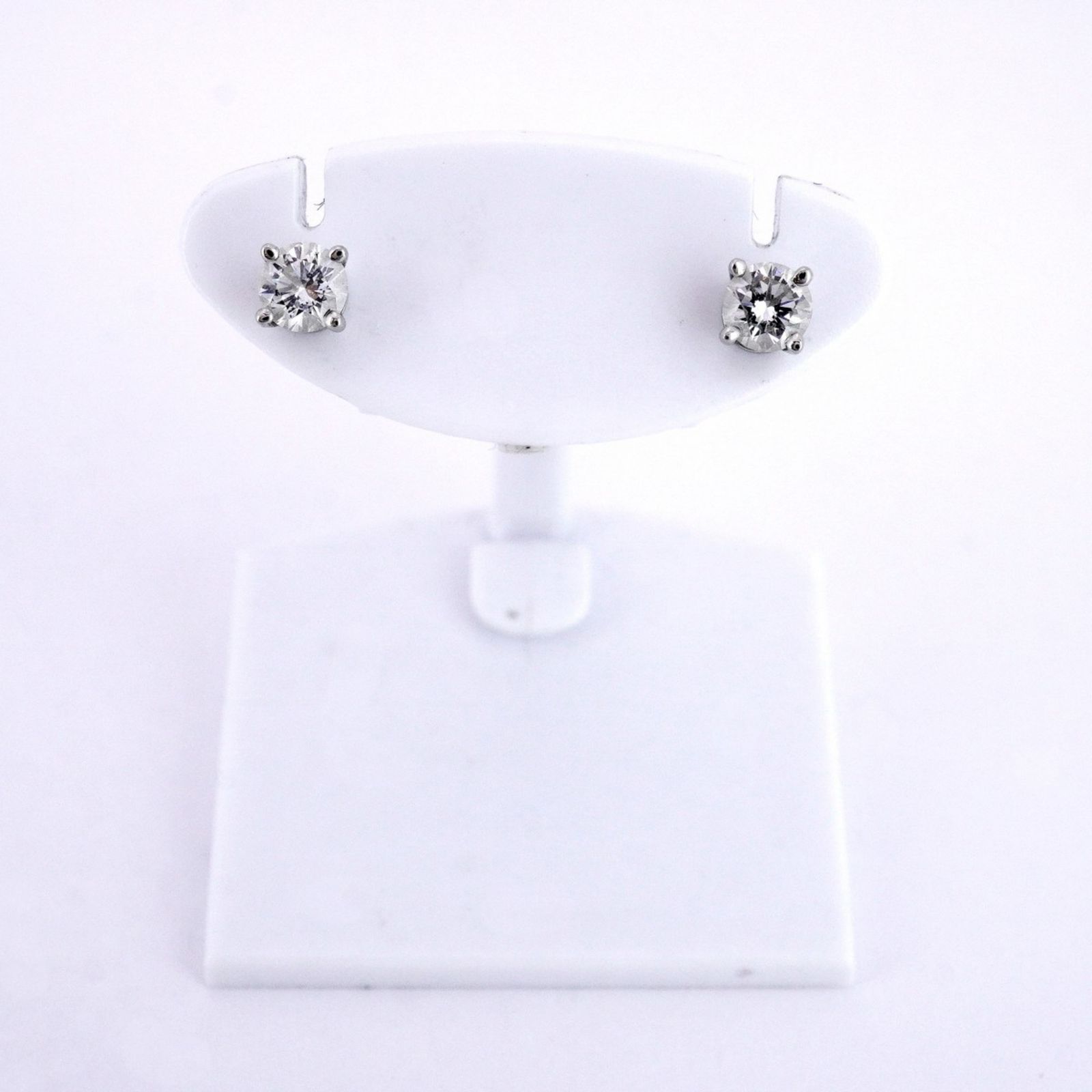 ティファニー(Tiffany) ティファニー ピアス ソリティア 1PD Pt950