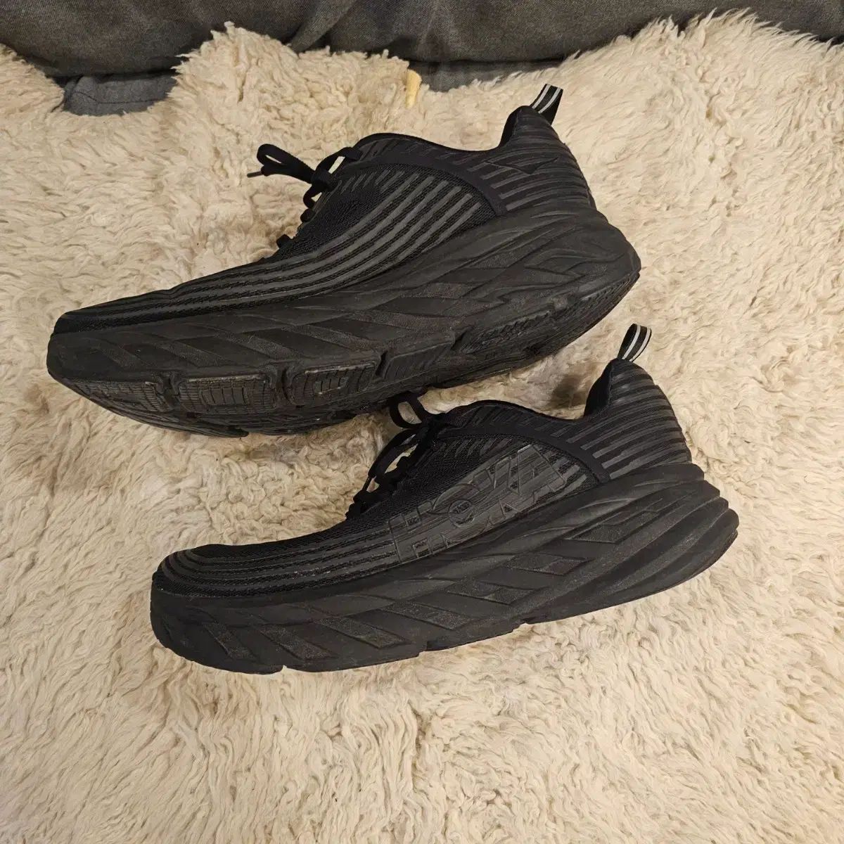 290 HOKA ONE ホカオネオネ