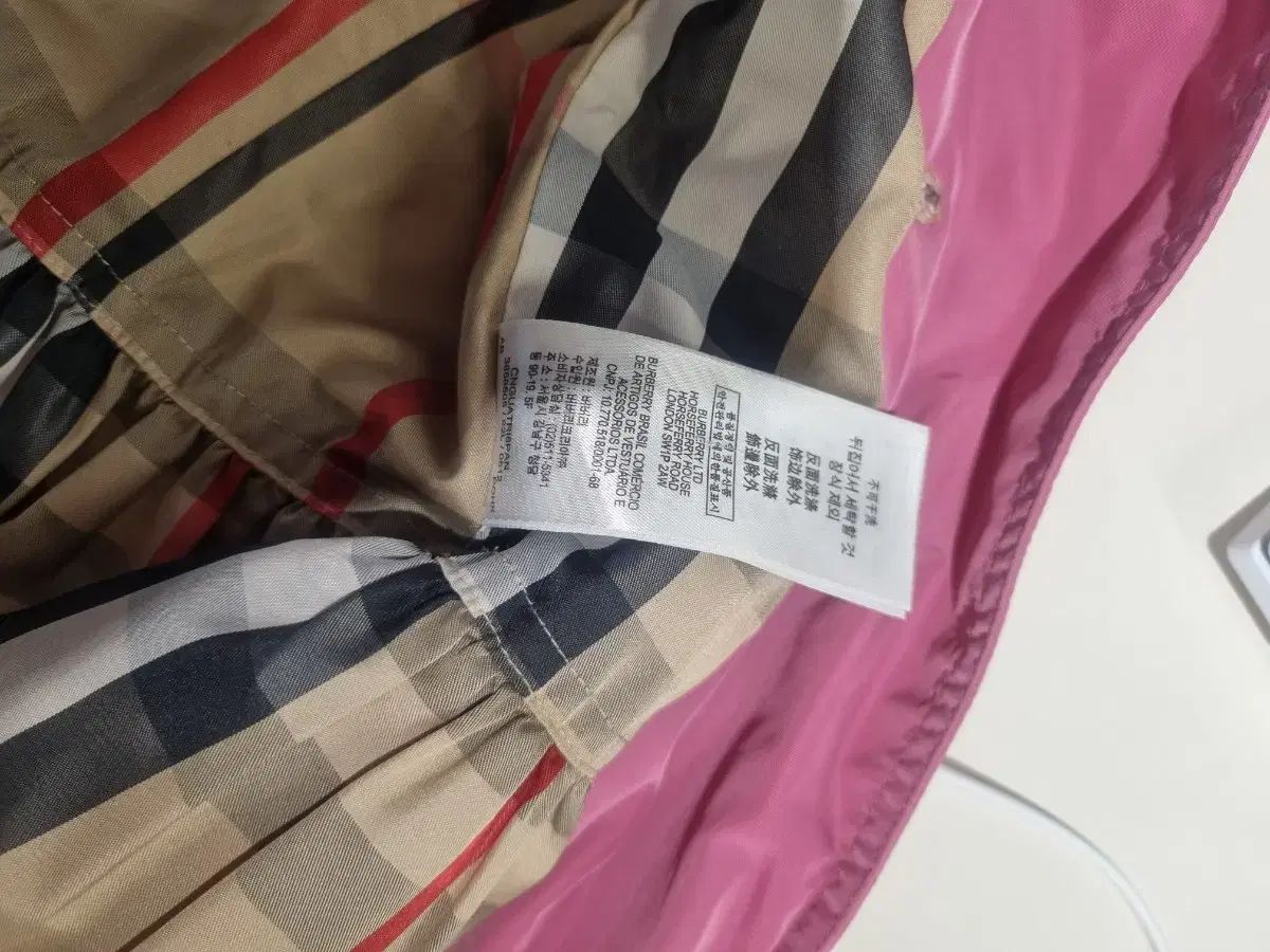 バーバリー キッズ服(100cm~) ピンクトレンチコート サイズ4Y BURBERRY