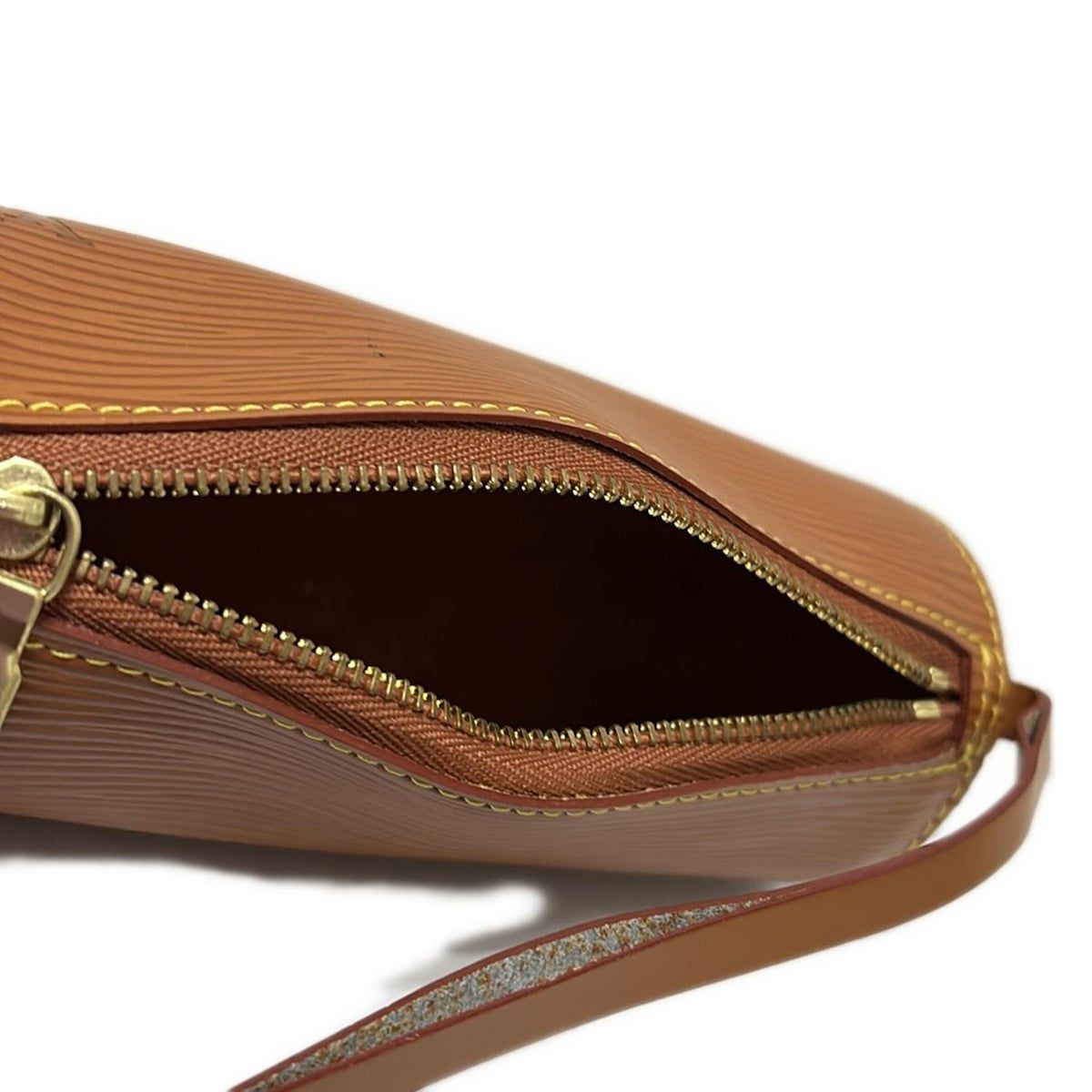 ルイヴィトン ポーチ