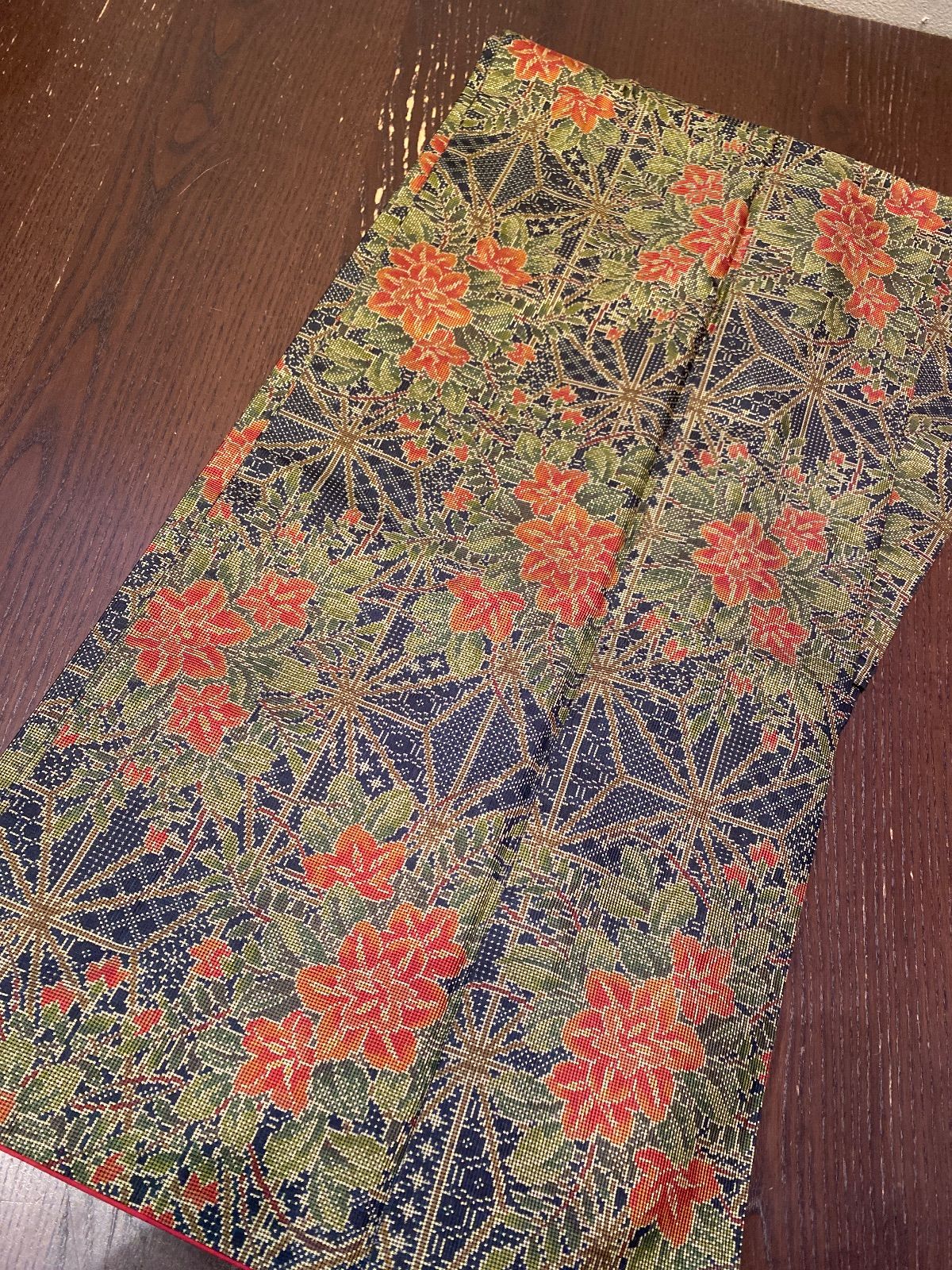 まとめ売り】正絹大島紬7枚 リメイク素材 ハンドメイド向け - メルカリ