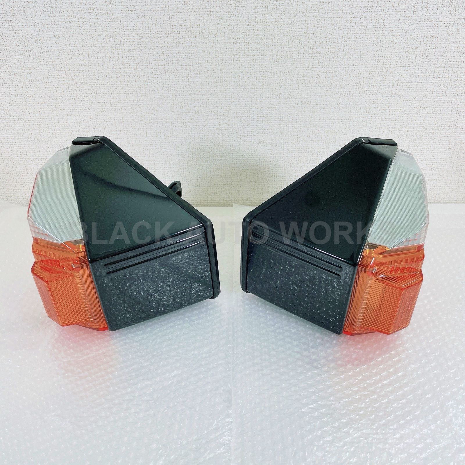 [純正品]ランドクルーザー70 後期　コーナーランプ　ウィンカー 2個セット 純正品]ランドクルーザー70 後期 コーナーランプ ウィンカー 2個セット