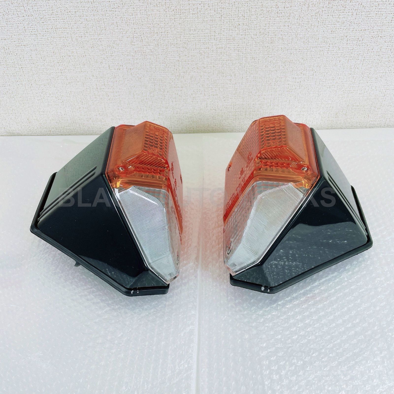 トヨタ純正品】 ランクル70 前期 コーナー ランプ レンズ 左右セット