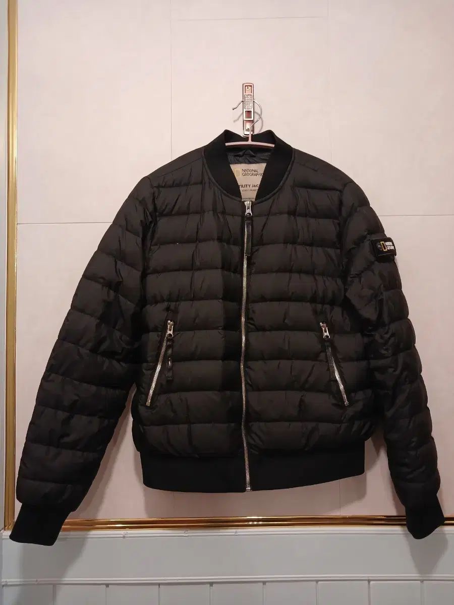ナショナルジオグラフィック レディース 軽量ダウン 85 XS サイズ