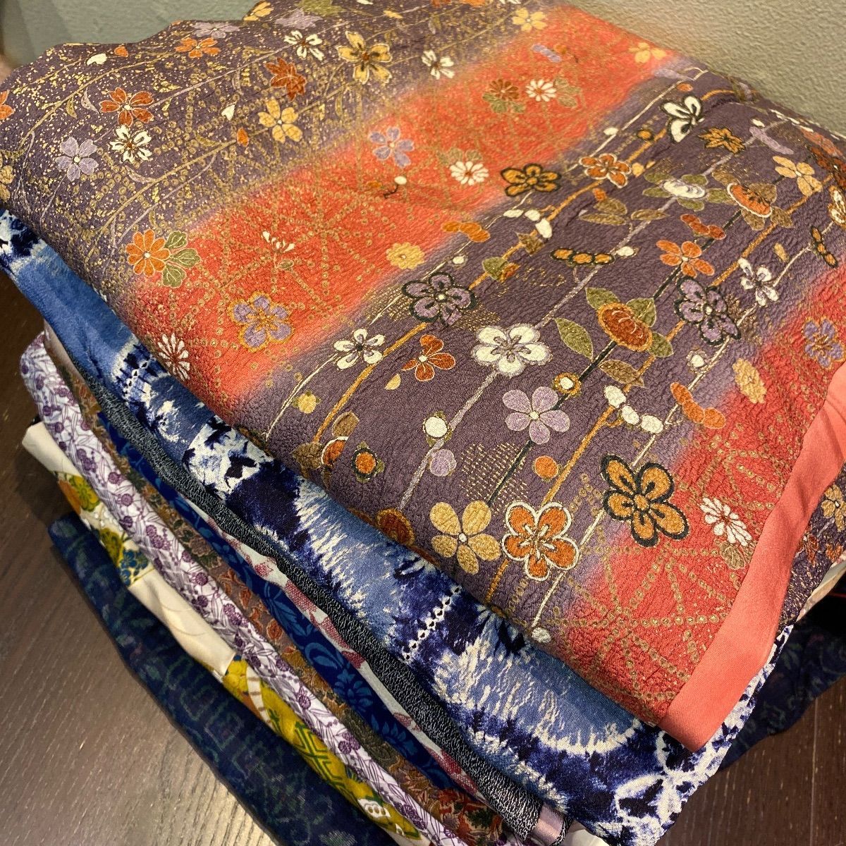 まとめ売り】正絹着物15枚 リメイク素材 ハンドメイド向け - メルカリ