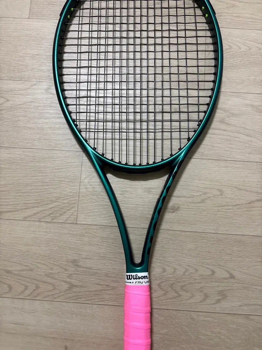 ウィルソン BLADE v 9 オープン 2グリップ 305 g 98平方インチ