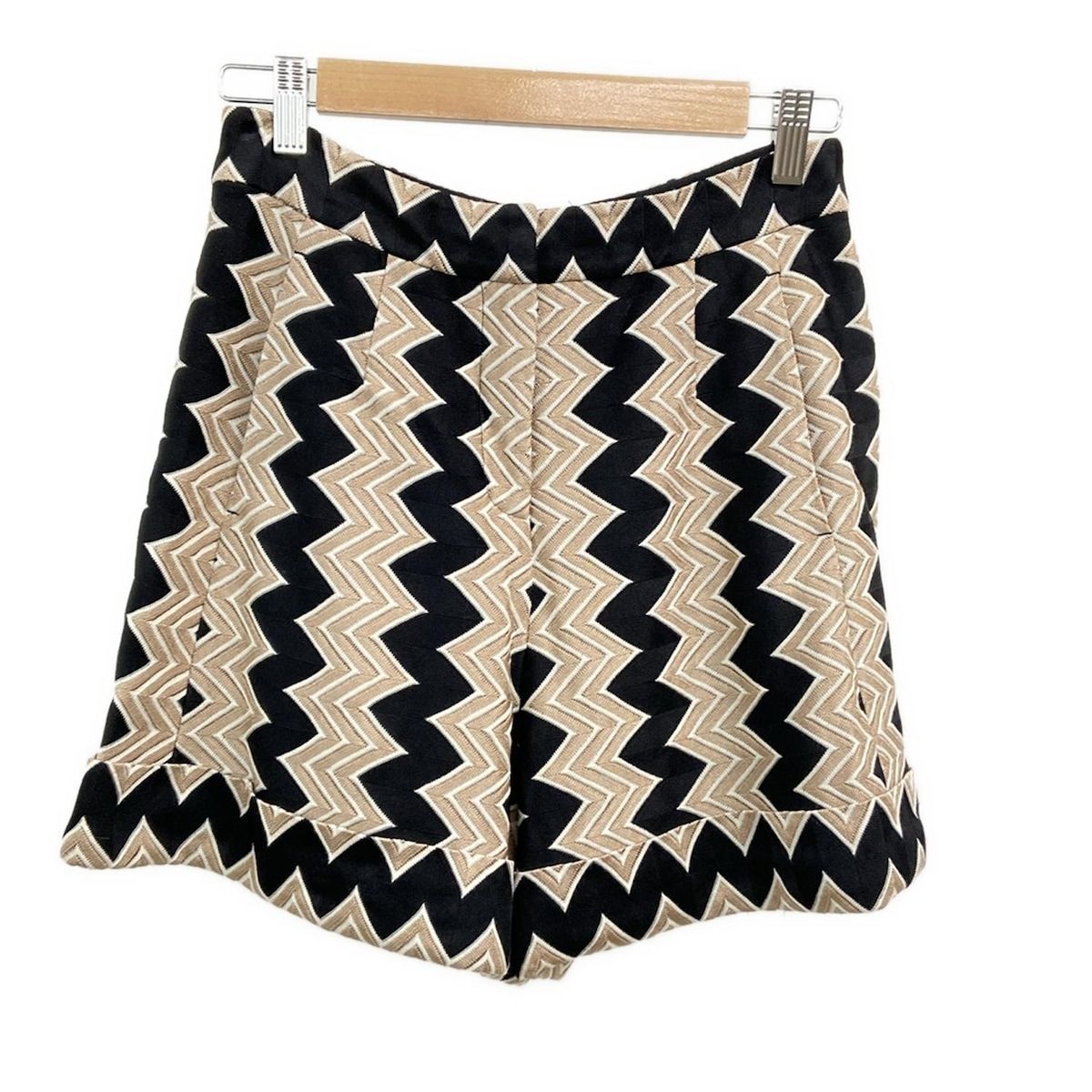 ミッソーニ　missoni are パンツ MISSONI(ミッソーニ) ショートパンツ サイズ40 M レディース美品