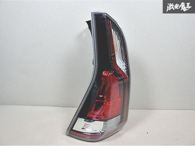 じゅん美品日産 日産純正 C27 前期 テールランプ C27 セレナ 前期 純正