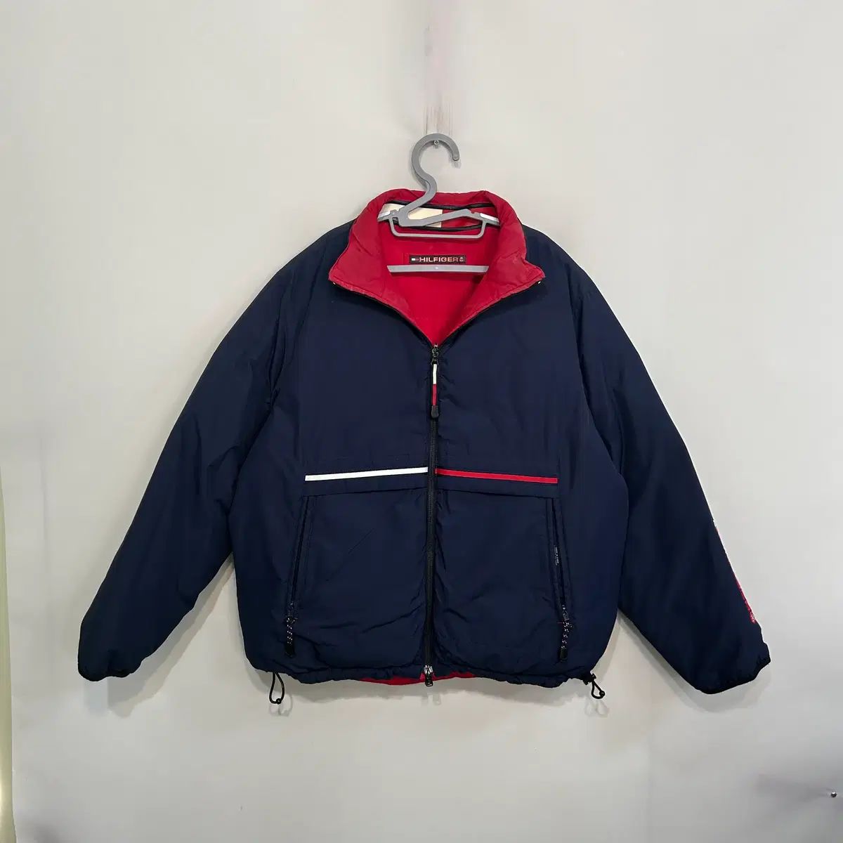 TOMMY HILFIGER（トミー・ヒルフィガー） ダウンジャケット ミドル丈 
