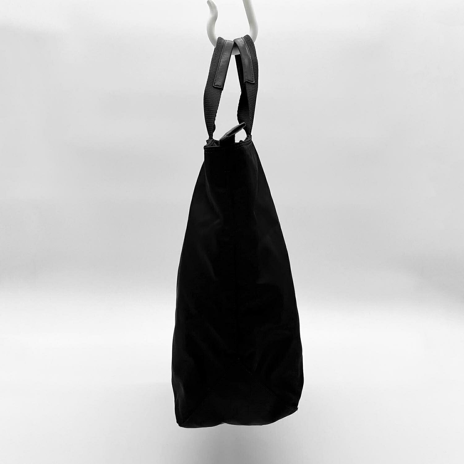 PRADA ショルダーバッグ A4 ハンド ナイロン 三角ロゴ 黒 PRADA プラダ 2WAY トートバッグ ショルダー 三角プレート