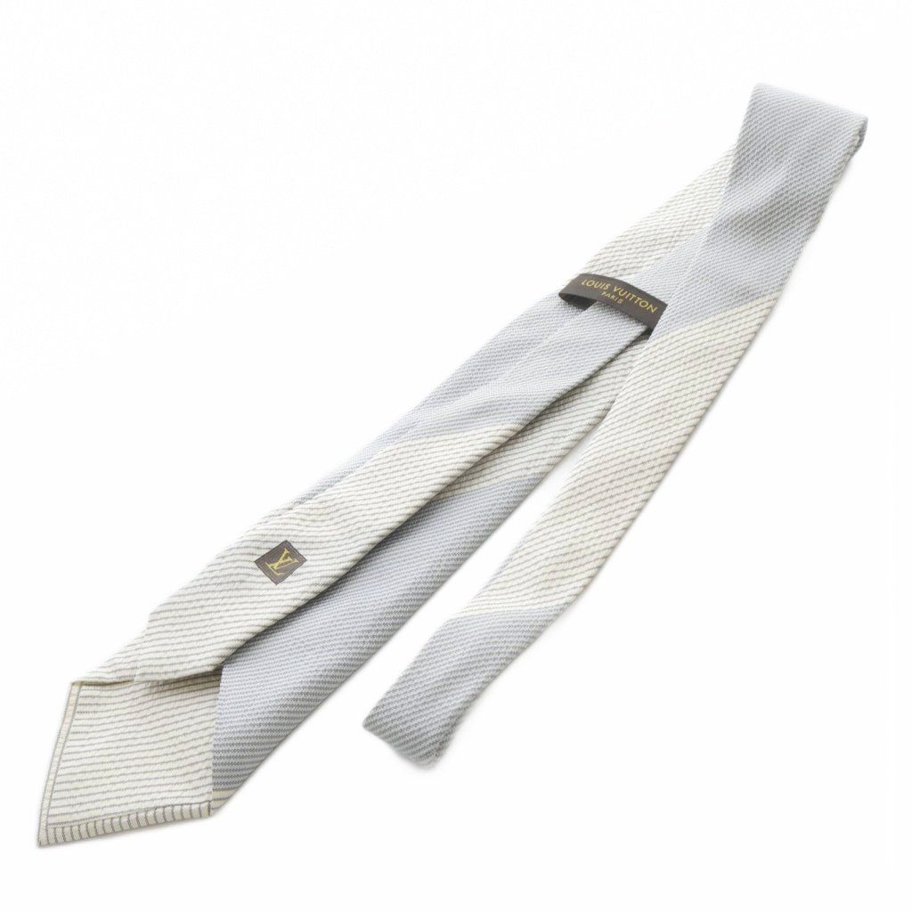 ★yucan★ Louis Vuitton シルバー ストライプ ネクタイ ☆yucan☆ Louis Vuitton シルバー ストライプ ネクタイ ☆yucan