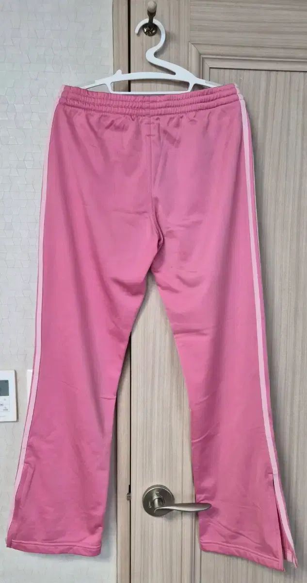 アディダス ピンク色 3本線 トレーナー ズボン