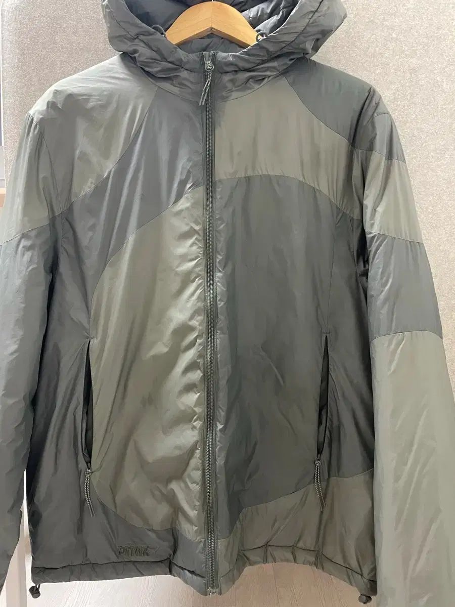 ザラ カラーブロック 軽量ダウン