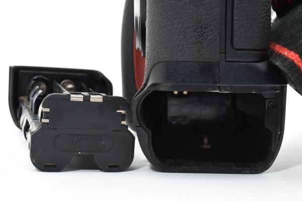 ☆ジャンク☆ Nikon F5 ボディ一眼レフ フィルムカメラ / 外観良好