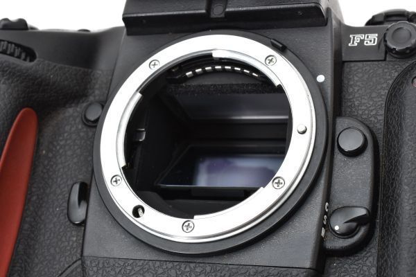 ☆ジャンク☆ Nikon F5 ボディ一眼レフ フィルムカメラ / 外観良好