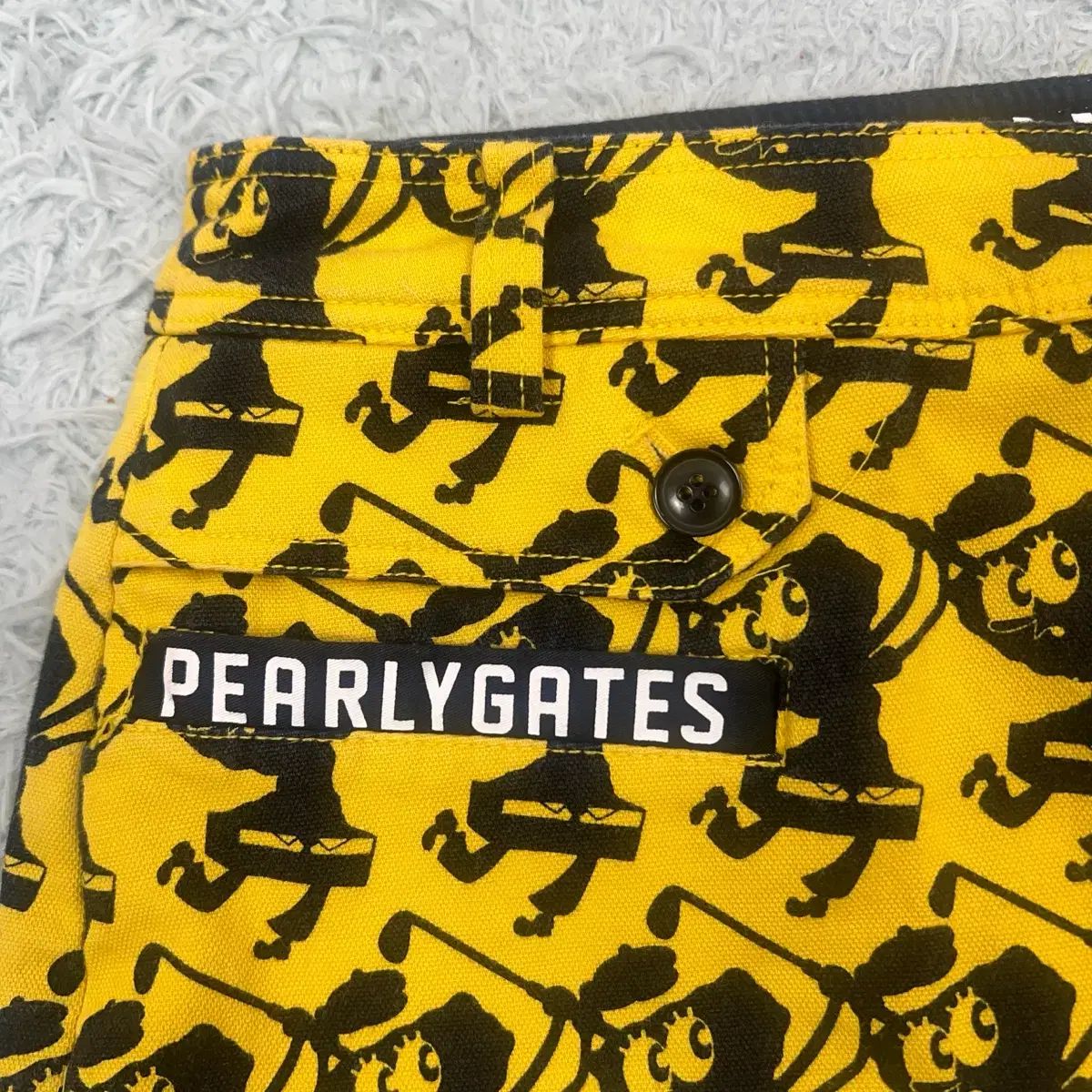 パーリーゲイツ x スポンジボブ スタシ ハーフパンツ ゴルフ