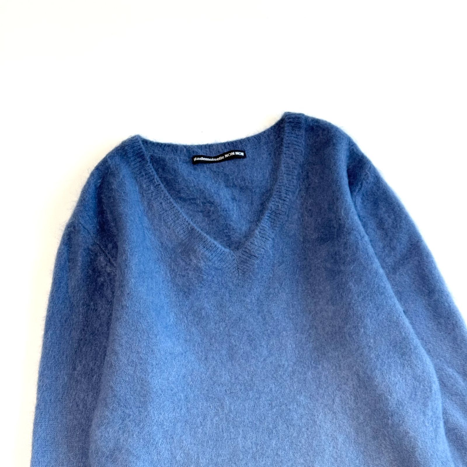 ★さや★【新品】カシミヤ混　Mademoiselle NONNON ニット マドモアゼルノンノン カシミヤ100 Vネック ニット ブルー 38 M - メルカリ