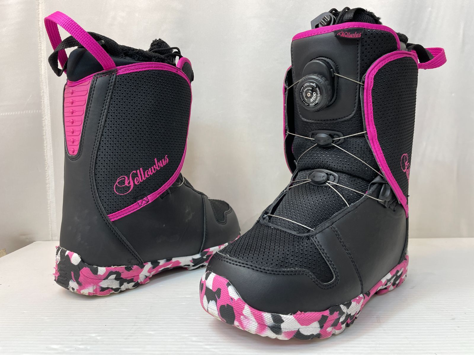 ウィンタースポーツ用スノーボードブーツ 女性用 ブラック/ピンク Burtonのスノーボードブーツ 黒/ピンク 女性用 - メルカリ