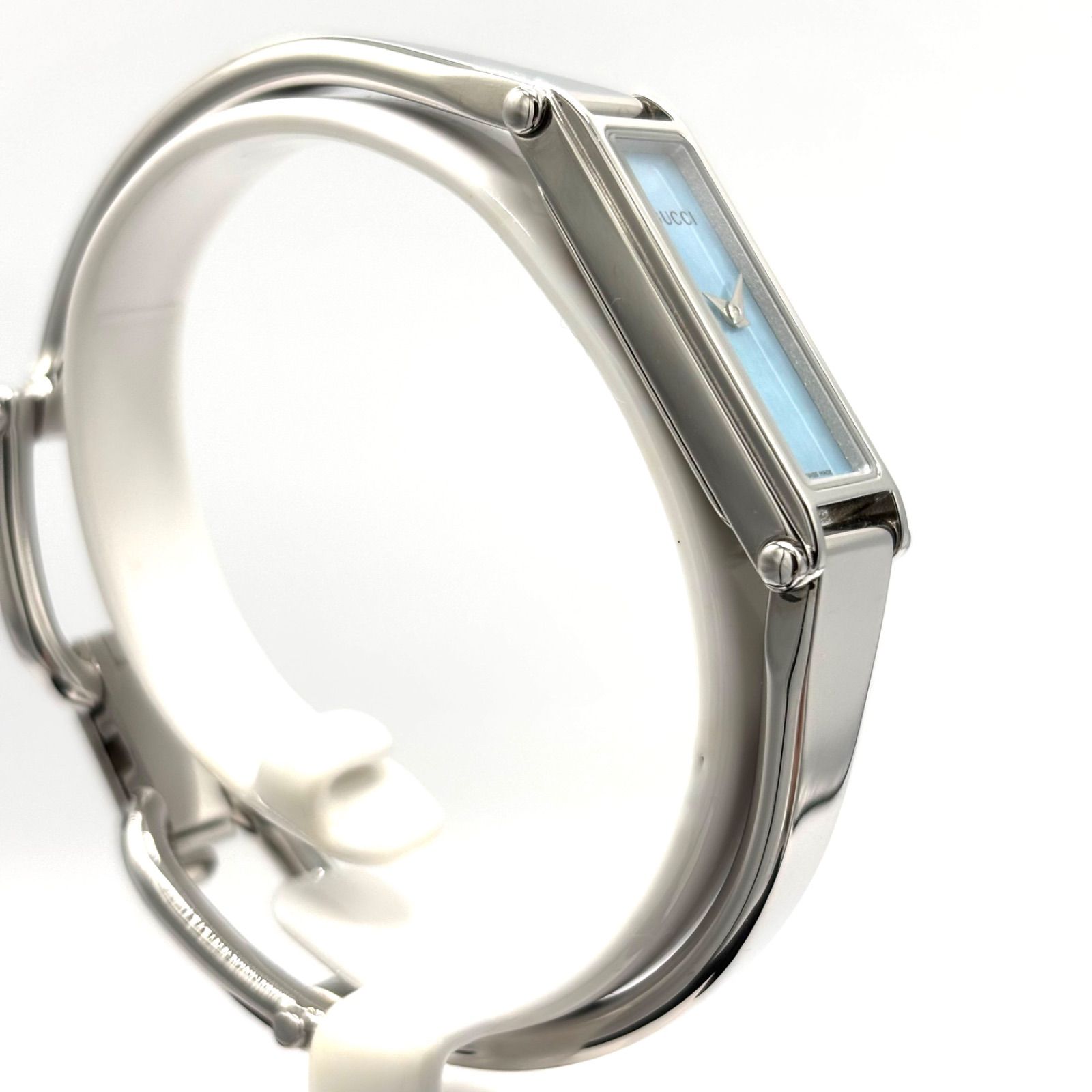 新品ムーブメント・美品・1年保証】GUCCI 1500L シェル文字盤 シルバー