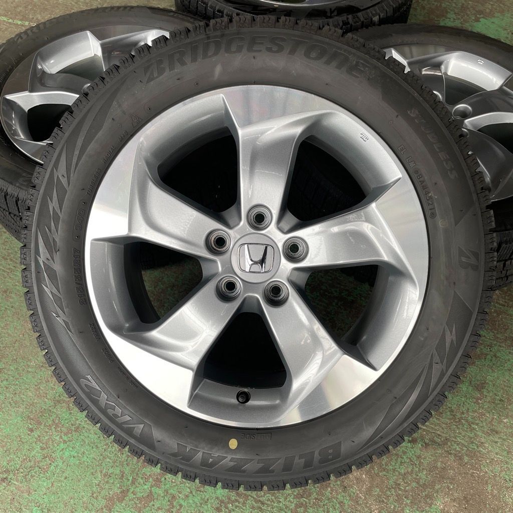 ヴェゼル RU 1 スタッドレス215 55 R 17 VRX 2 2021年 アルミホイールセット4本