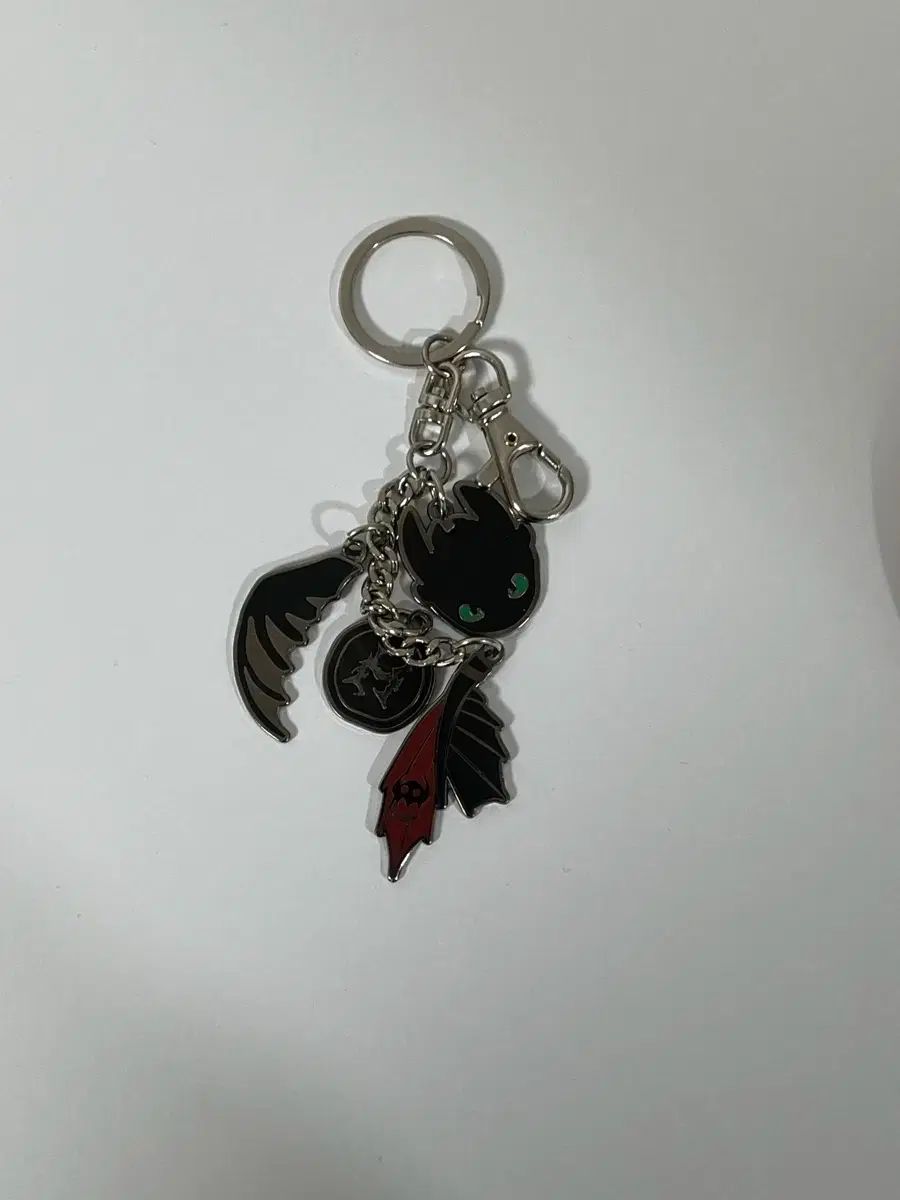 Hatchingroom x Dragon Diffusion ドラゴンディフュージョン トゥースレス キーホルダー