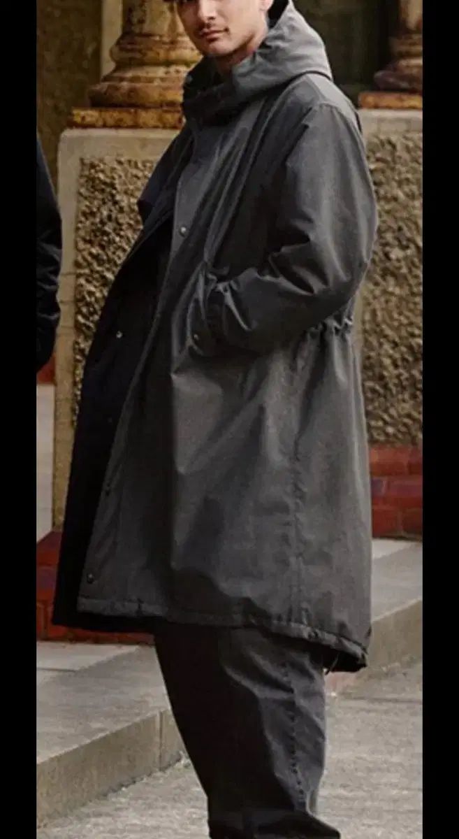 エンジニアガーメンツ UNIQLO フィッシュテールパーカ ブラック - メルカリ