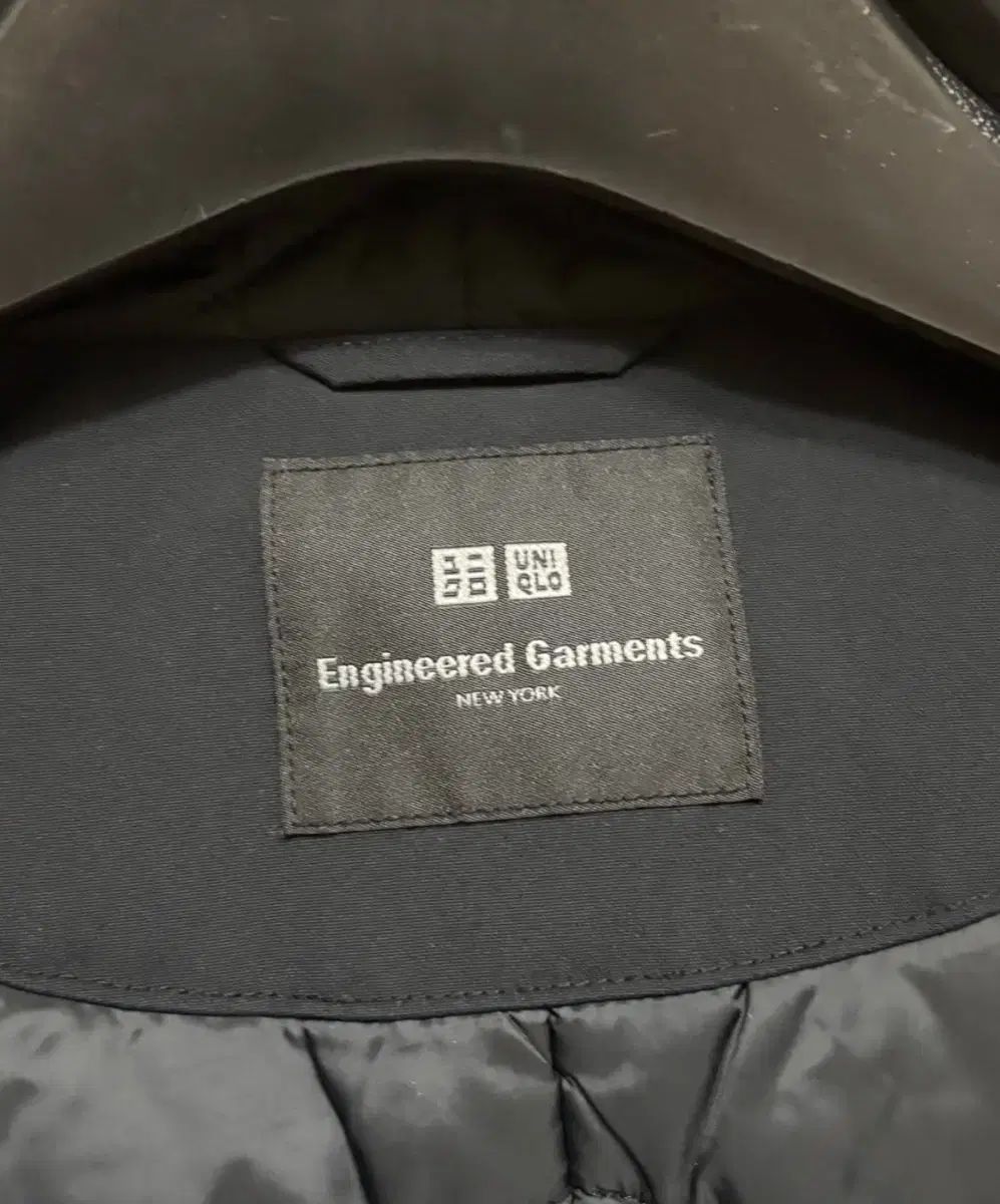エンジニアガーメンツ UNIQLO フィッシュテールパーカ ブラック - メルカリ