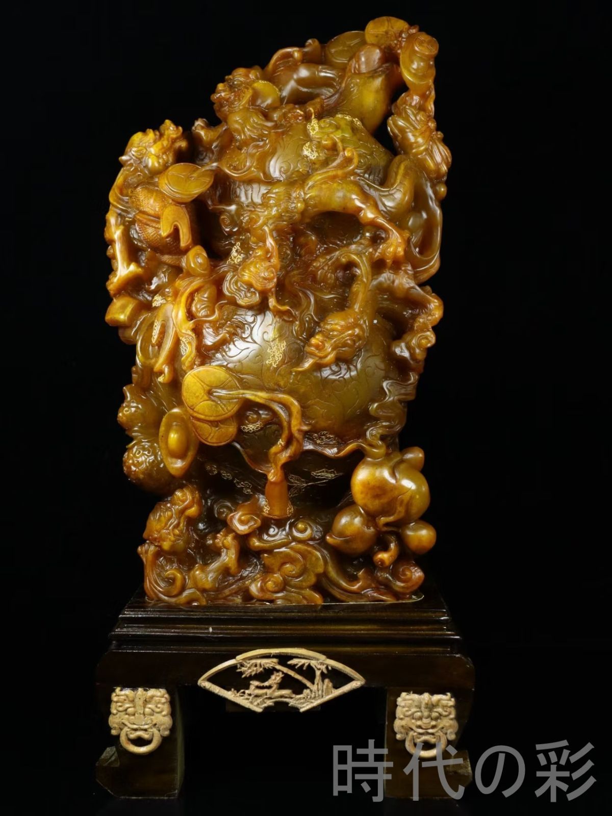 田黄石 招財進宝 篆刻家 滄朋作款 旧蔵重器 11 61 kg 鏤空細工 石彫 中国古美術 細密彫 手彫り 寿山石細作 在銘 天然賞石擺件 置物 自家収蔵品 賞物