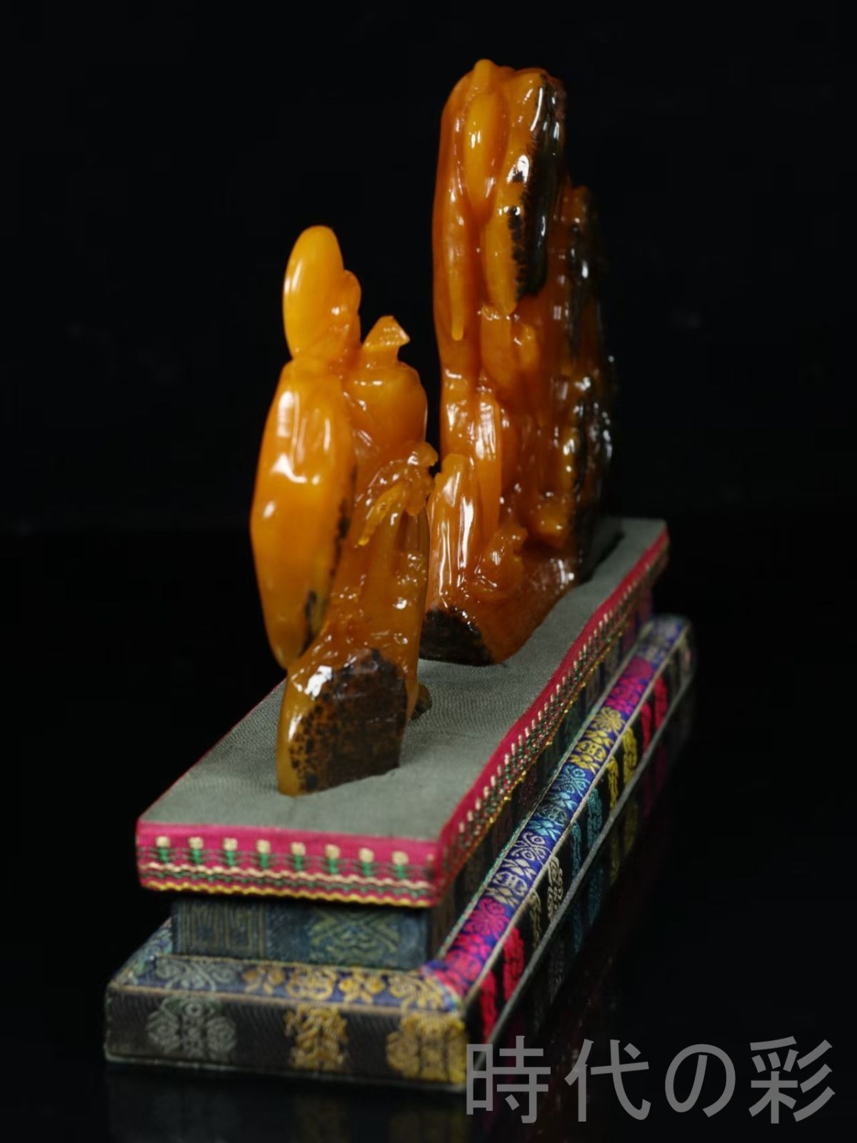 田黄石 山水人物】篆刻家 尚均作款 麦芽色 石質細緻 彫工精湛 中国古