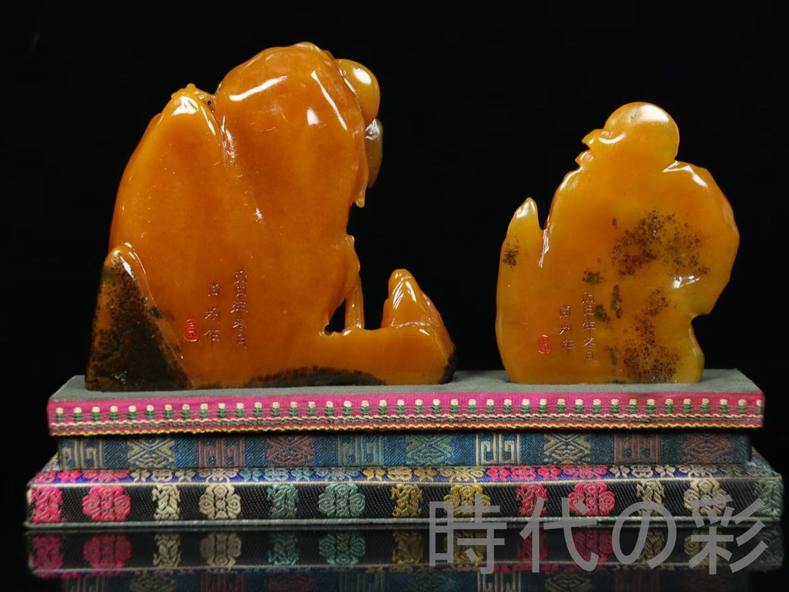 中国美術・寿山田黄石純手彫り・深山訪友の印鉴・古漆箱付・書道品・篆書印・文房聖品 田黄石 山水人物】篆刻家 尚均作款 麦芽色 石質細緻 彫工精湛 中国古