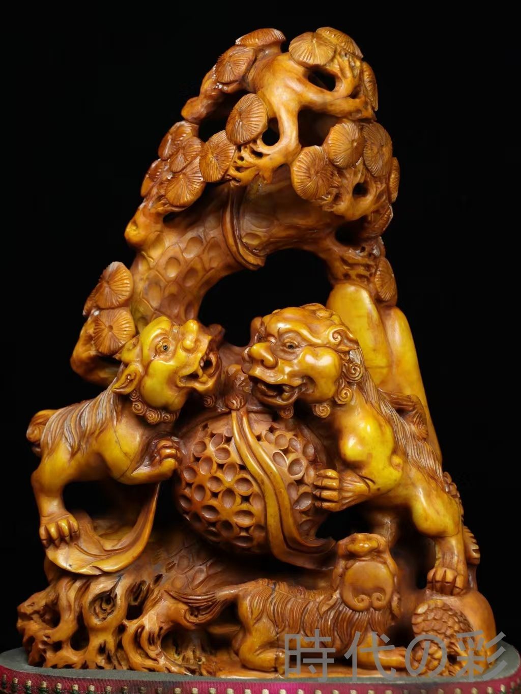 寿山田黄石 獅子】篆刻家 滄作款 旧蔵重器 2.65kg 精巧細工