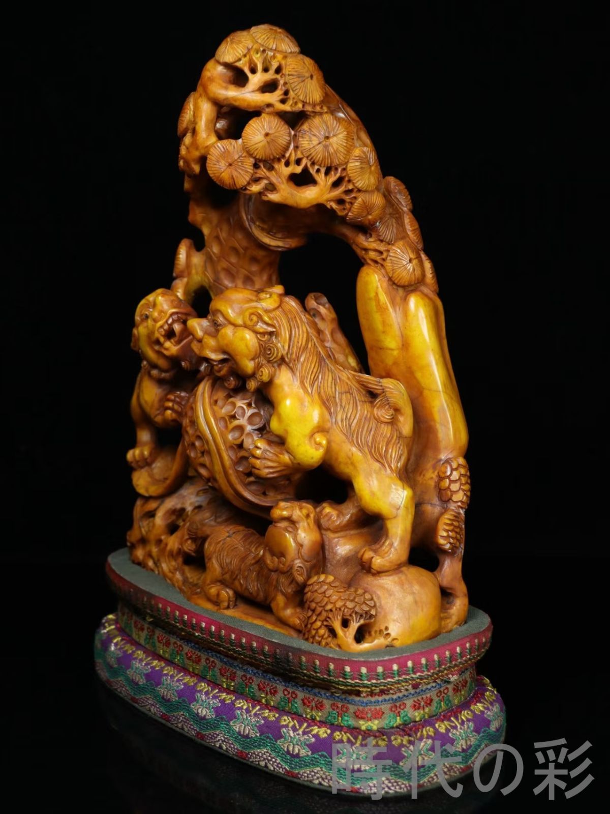 寿山田黄石 獅子】篆刻家 滄作款 旧蔵重器 2.65kg 精巧細工