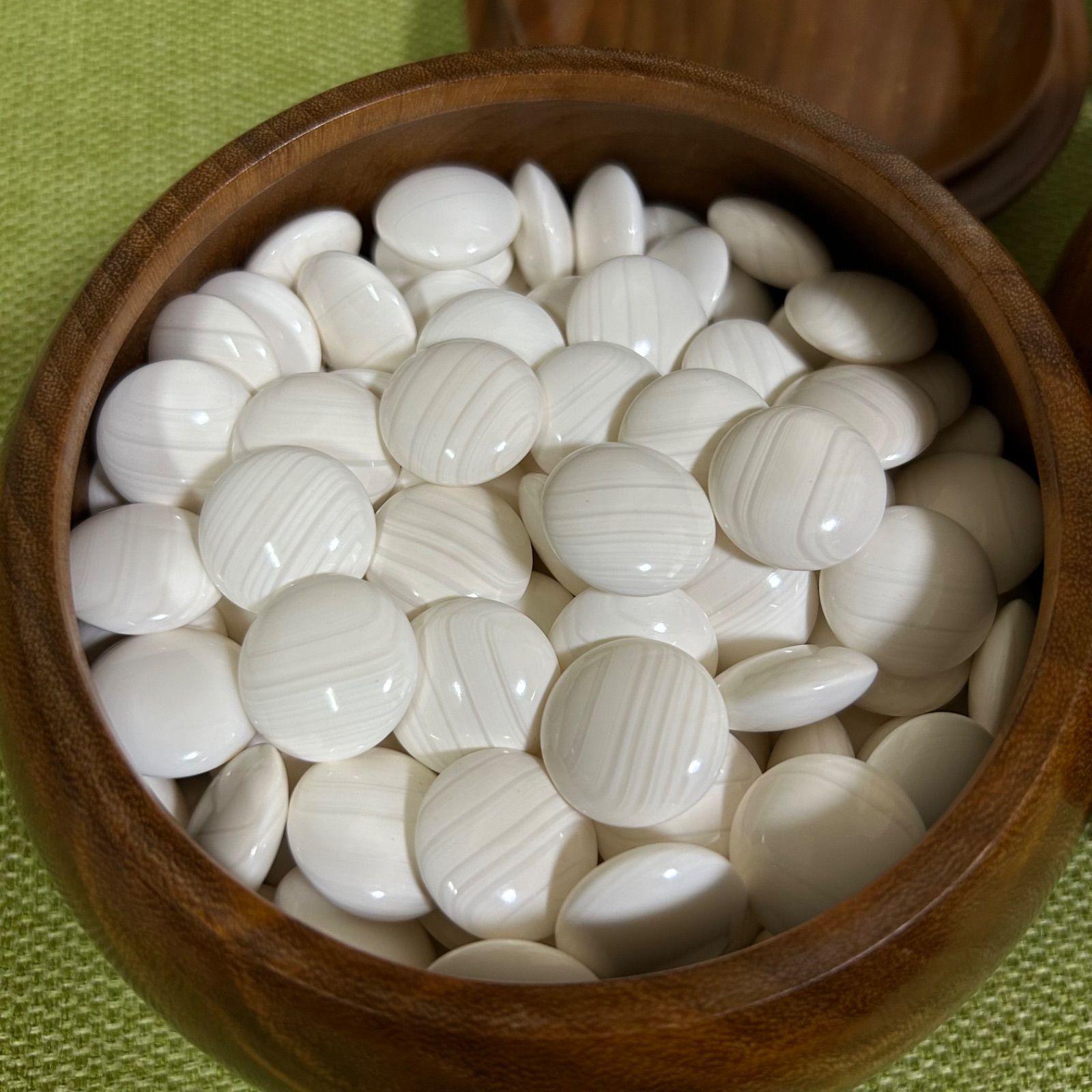 蛤碁石 那智黒 33号 美品 碁笥付き - メルカリ