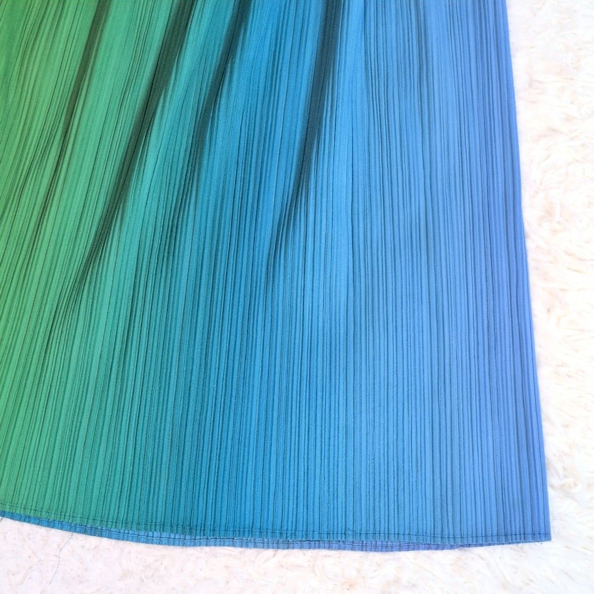 希少✨ PLEATS PLEASE ISSEY MIYAKE プリーツプリーズイッセイミヤケ