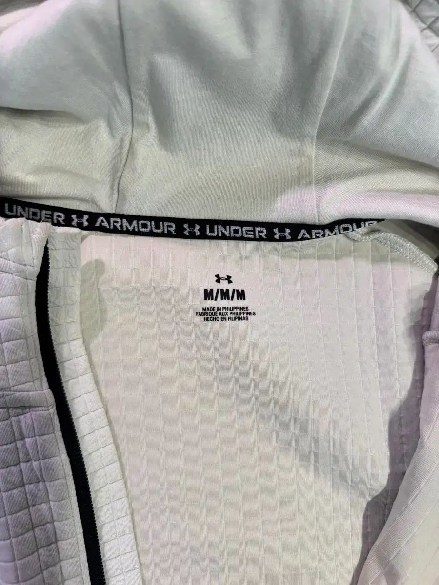 UNDER ARMOUR アンダーアーマー フード 직업 M