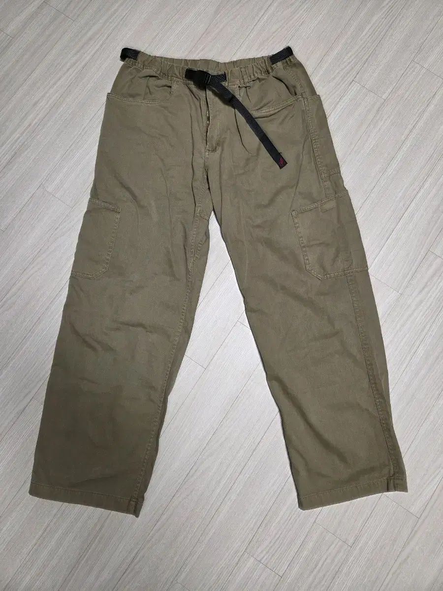 グラミチ 락 スライド パンツ モス XL