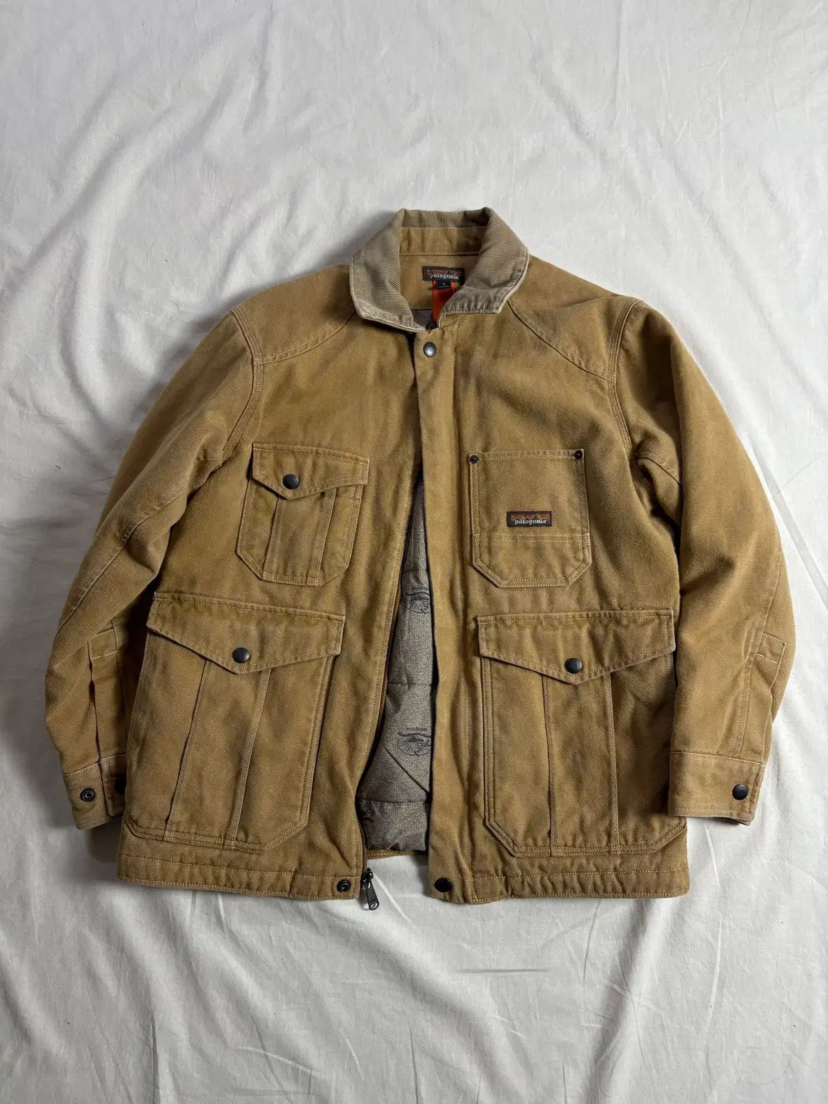 パタゴニア　アイアンフォージフーデッドジャケット　Mサイズ パタゴニア アイアンフォージフーデッドジャケット Mサイズ