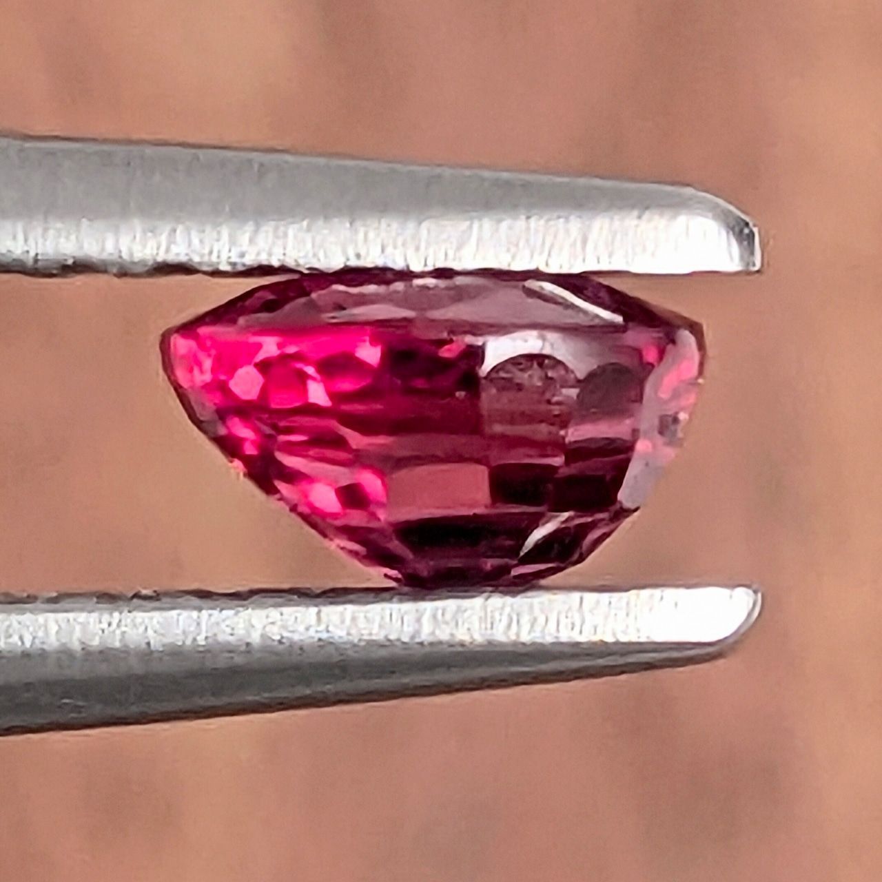 ルビー 【0.584ct】PRO207225 購入 天然ルビー ルース 0.584ct 赤色