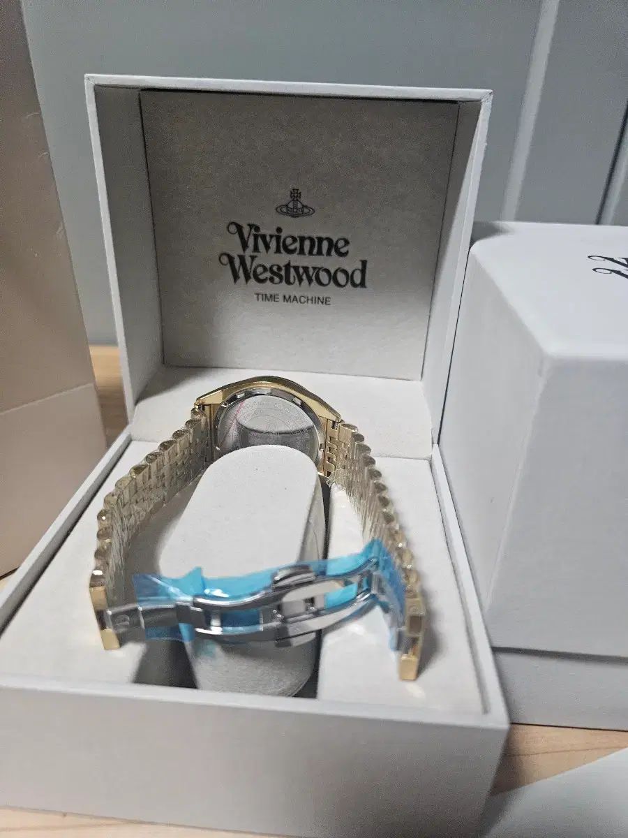 Westwood ゴールド