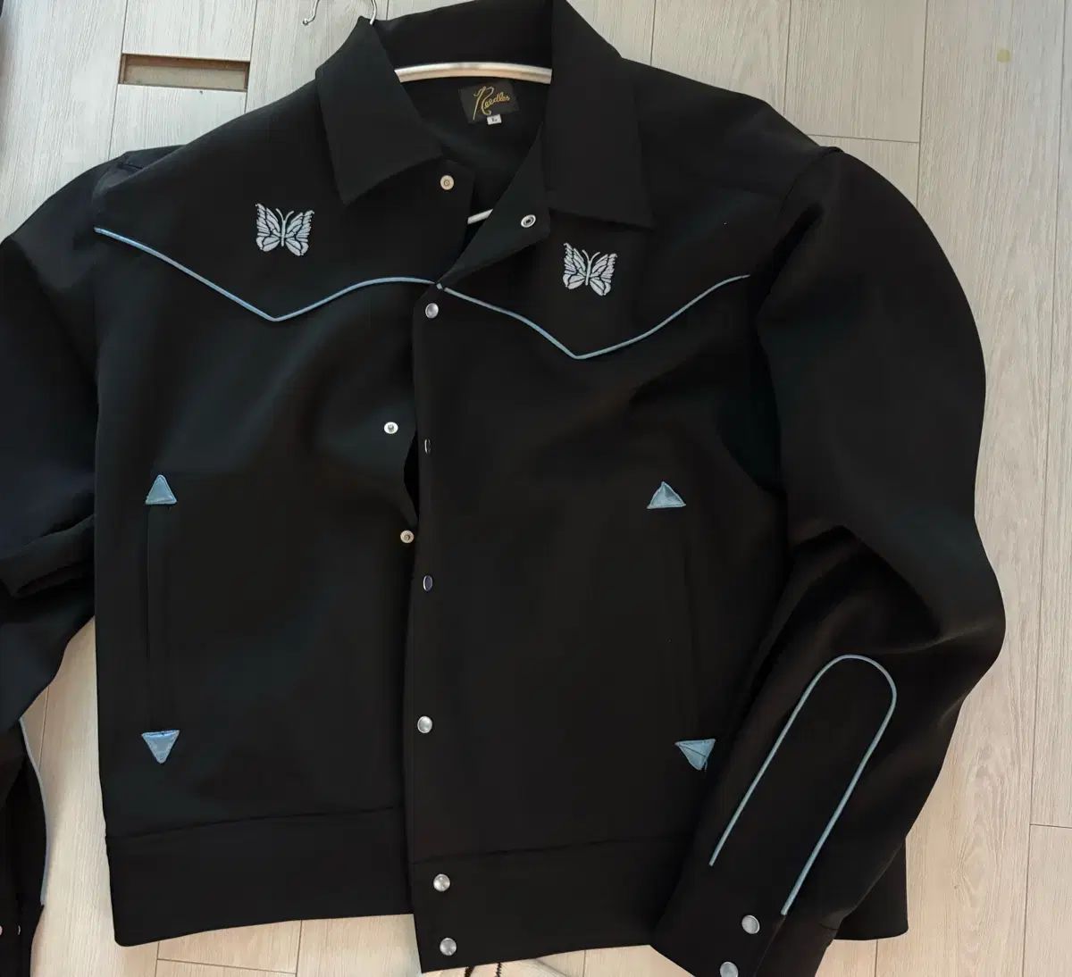 カーハート ダック トラディショナルジャケット ショート丈 黒 企業系