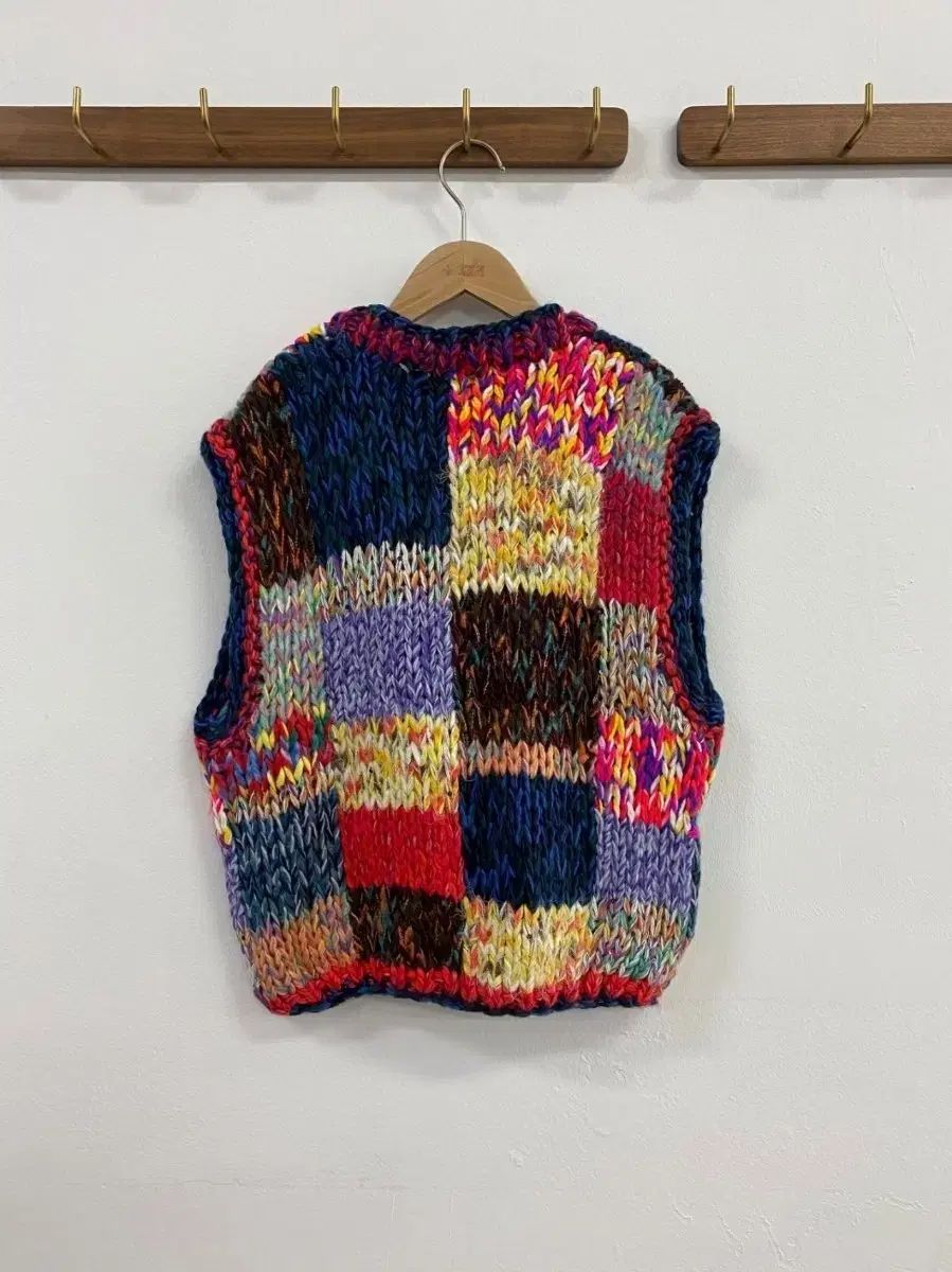 パッチワーク ニット ベスト - メルカリ