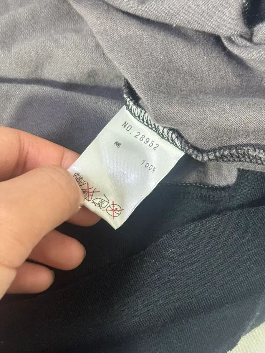 スリーブレス トップス